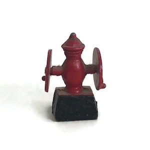 Vintage Mini Cast Iron Coffee Grinder | Red Dollhouse Accessory | 1:12 Scale Kitchen Decor | Miniature Coffee Mill | Taiwan Made