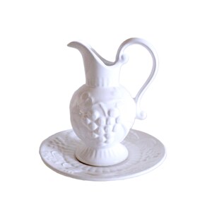 Vintage Pereiras Portugal Gravy Boat Set: Fruit Motif Ceramic Pitcher