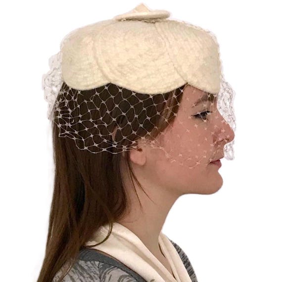 Vintage Everitt Ivory Swirl Pillbox Hat | 1960s Wool Netting 