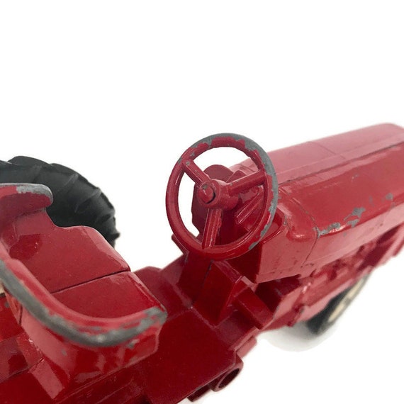 Vintage ERTL International Tractor: Die-cast Red Metal Farm Toy