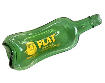 Vintage Houze Art Green Glass “Flat Drinks Served Here” Spoon Rest | Mid-Century Novelty Barware