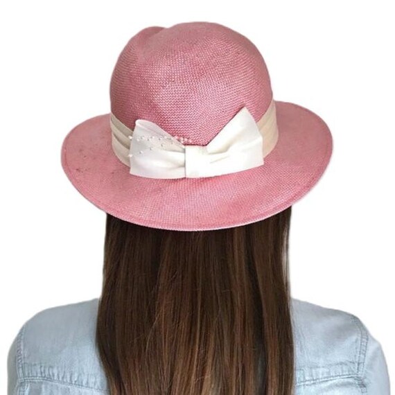 Wide-Brim Straw Sun Hat with Pink Satin Bow Elegant White Straw Sun Hat with a Wide Brim and a Classic  main image 4