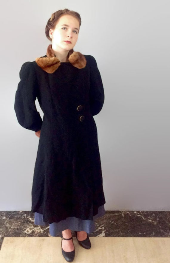 Vintage Mutton Sleeve Black Coat with Fur Trim