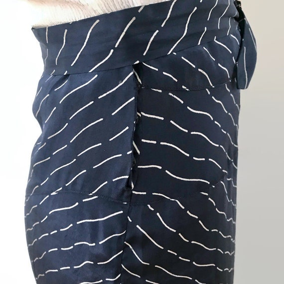 Vintage Navy Broken Stripe Skirt - image 5