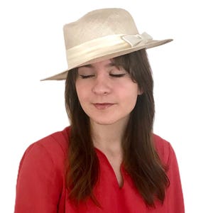 Vintage White Straw Hat | 1980s Woven Straw with Satin Bow Band | 21.5 Inch Circumference
