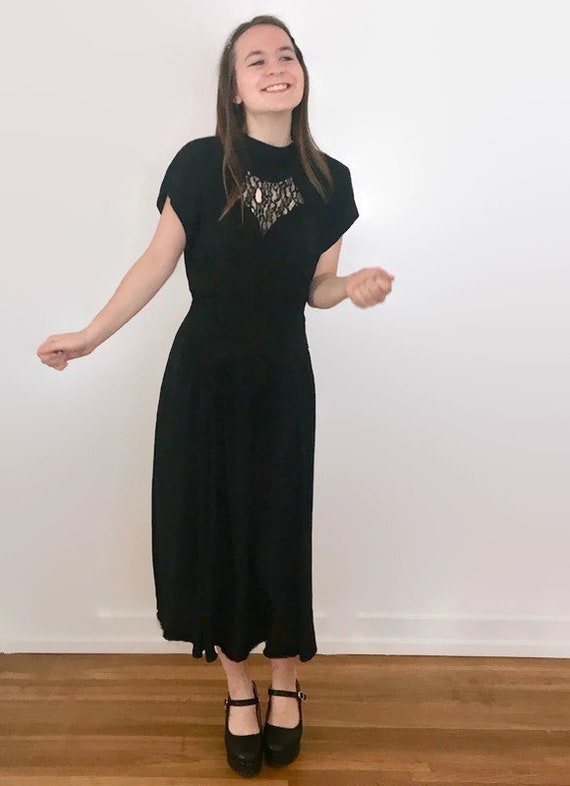 Vintage 1930s Sweetheart Lace Dress