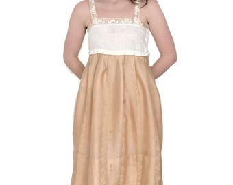 Vintage handgemaakte katoenen jurk: lijfje met kloskant, gemerceriseerde onderrok