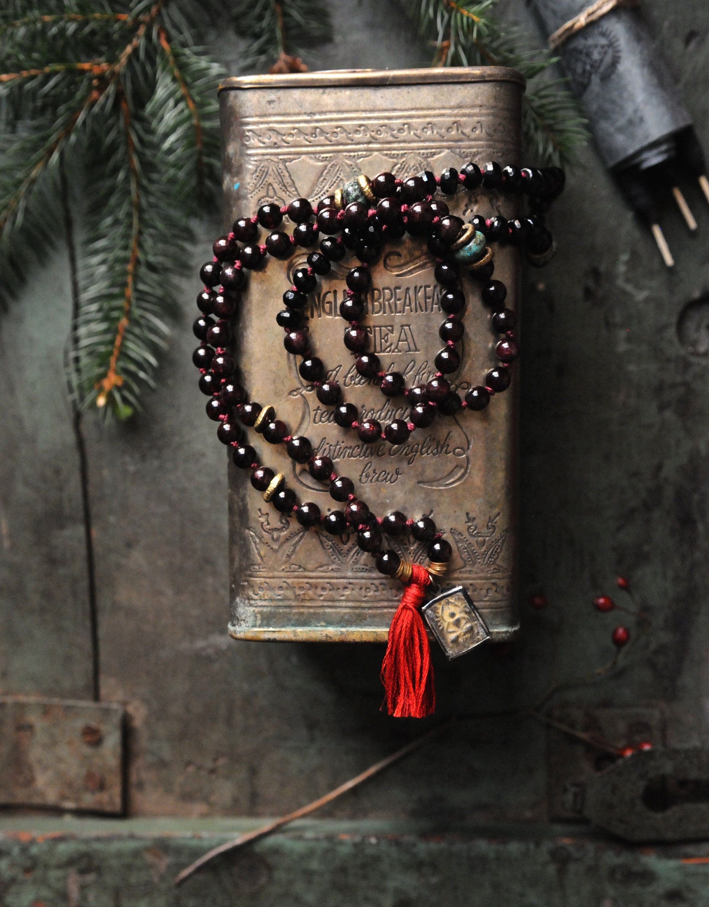 108 Mala Beads, Mens Yoga Necklace, Root Chakra, Buddhist Japa Mala, Garnet Buddhist Prayer Beads, Buddha Charm Mala