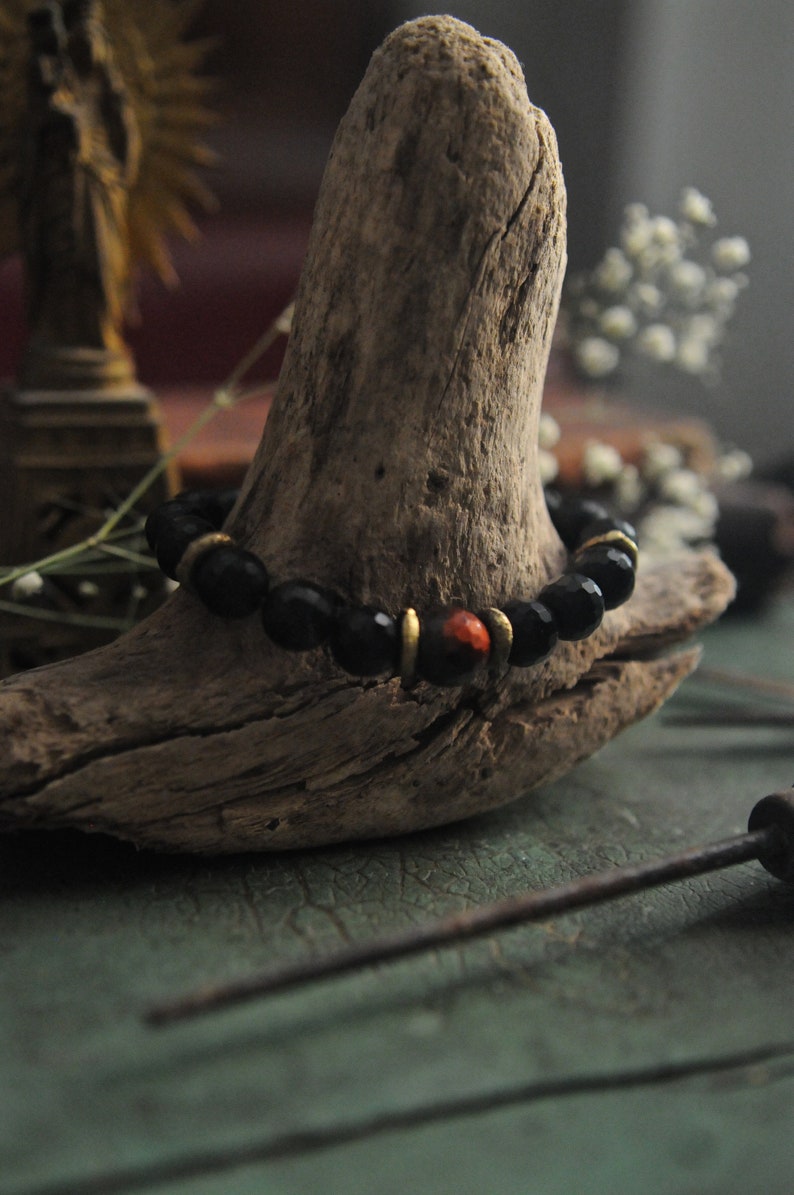 Skull Bracelet, Mens Wrist Mala, Stacking Bracelet, Black Onyx and Tiger Eye, Root Chakra, Witchy, Shaman Jewelry image 5