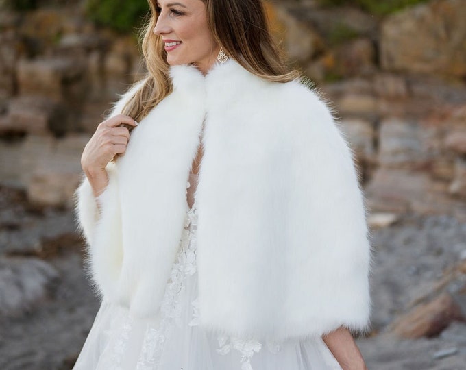 FAUX FUR SHAWLS