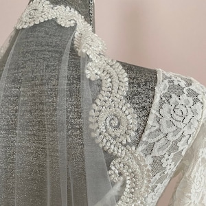 soft mantilla veil