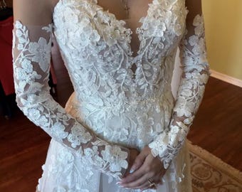 Detachable Floral Lace Bridal Sleeves: Custom Wedding Dress Sleeves