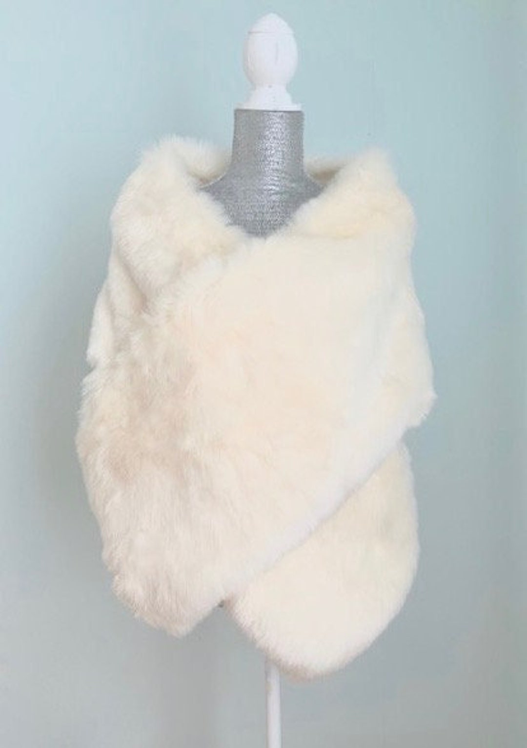 faux fur shawl champagne