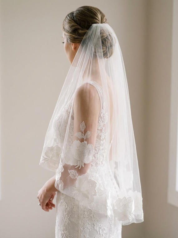 Rose Floral Lace Wedding Veil - Short Waist Length - Etsy display picture 1