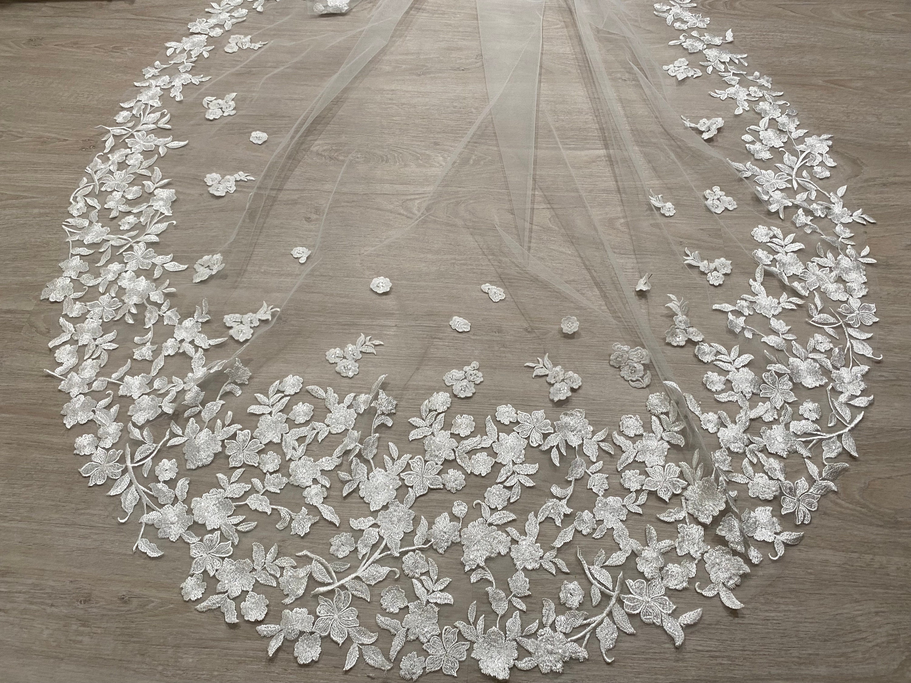 Altier White Lace Wedding extra long pierlot floral Veil Blancaglitter – Stunning Floral glitter tulle lace wedding  main image 3