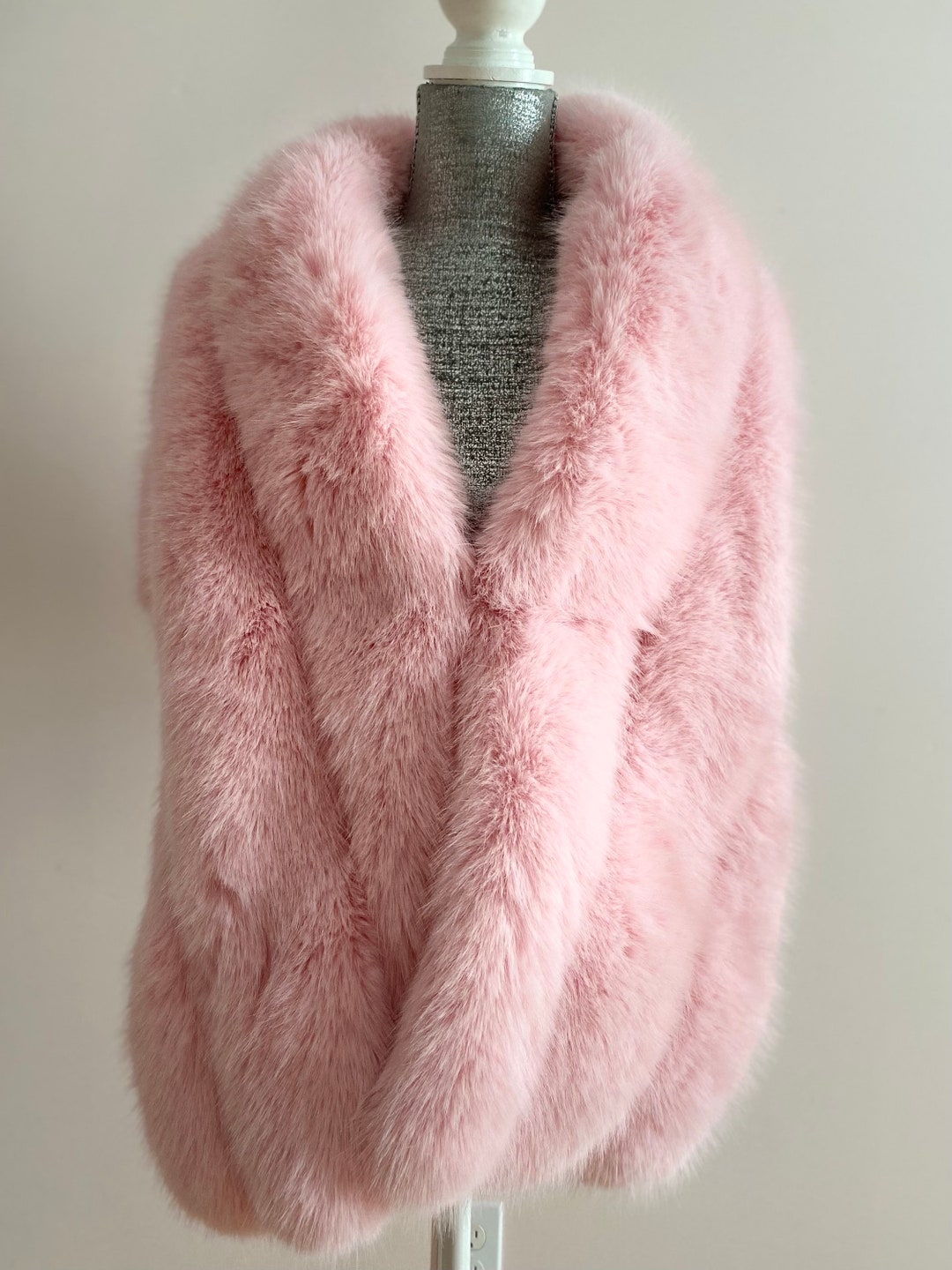 Pink Faux Fur Bridal Shawl: Fluffy Bridesmaid Wrap
