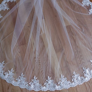 Eyelash Alencone Lace Veil | Cathedral Lace Veil | Chapel Wedding Veils | ivory Veil | One Tier Chapel Veils | Wedding | Bridal Veils