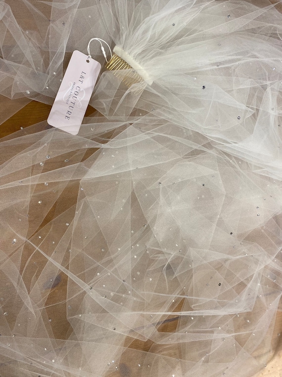 Swarovski Crystal Wedding Veil: Bridal Illusion Tulle  display picture 3