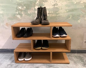 The Zigzag Schuhregal Eiche - Oak Shoe Shelf with a Zigzag Design