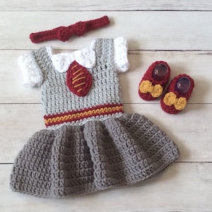 Crochet Wizard Girl Dress/Newborn Photo Prop/Baby Shower Gift/Wizard Photography Prop/Infant Halloween Costume/Cake Smash Session Prop