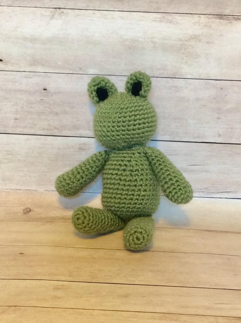 Crochet Frog Stuffie Toy Newborn Photography Prop/Frog | Etsy