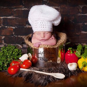 Crochet Chef Hat Photography Prop/Newborn Photo Prop/Baby Shower Gift/Infant Halloween Costume/Cooking Props