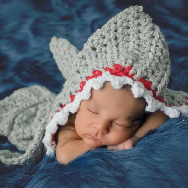 Crochet Shark Newborn Photography Prop/Newborn Shark Cocoon/Baby Shower Gift/Infant Halloween Costume/Newborn Photo Prop/Shark Week