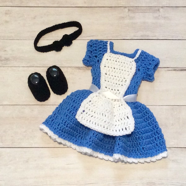 Crochet Alice in Wonderland Photography Prop/Newborn Photography Prop/Baby Shower Gift/Infant Halloween Costume/Cake Smash Photo Prop