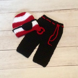 Crochet Pirate Newborn Photography Prop/Infant Halloween Costume/Baby Shower Gift/Pirate Cake Smash/Crochet Photo Prop/Eye Patch
