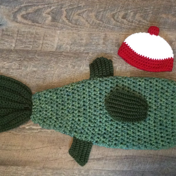 Crochet Bass Newborn Photo Prop/Bass Cocoon and Bobber Hat/Fish Cocoon Set/Infant Halloween Costume/Baby Shower Gift/Large Mouth Bass