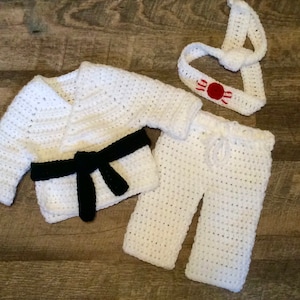 Crochet Karate Set/Crochet Martial Arts Gi Karate Taekwondo Judo Aikido/Newborn Photo Prop/Infant Halloween Costume/Cake Smash/Karate Kid