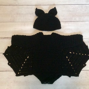 Crochet Bat Newborn Baby Costume/Newborn Photography Prop/Infant Halloween Costume/Baby Bat Outfit/Baby Bat /Baby Shower Gift/Bat Cake Smash