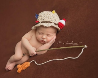 Crochet Fisherman Hat and Fish Set - Newborn Photography Prop