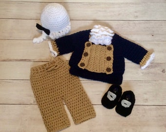Crochet George Washington Costume: Newborn Photo Prop