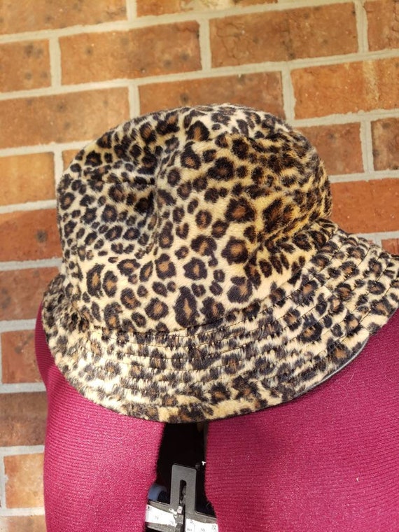 90s Faux Fur Leopard Print Bucket Hat Betmar New Y