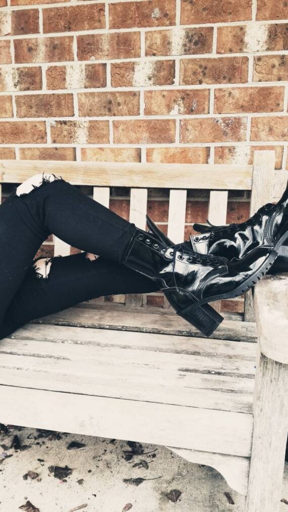 Vintage Guess Patent Leather 90s Black Boots Chunk