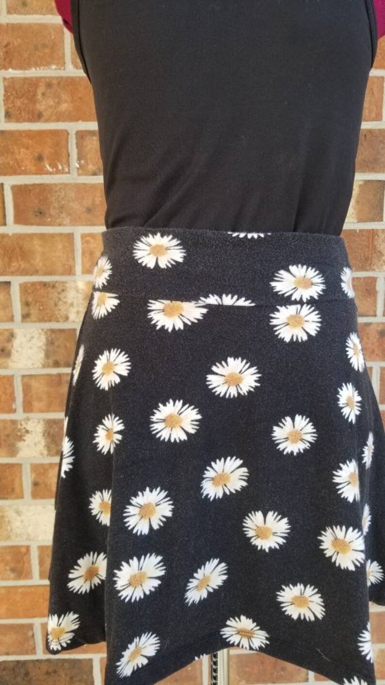 90s Flower Mini Skirt