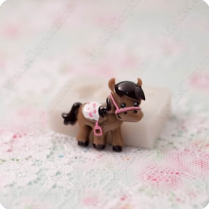 Pony Silicone Mold, 33x28mm, Horse Mould, For Polymer Clay, Food Safe Molds,For Epoxy Resin, Soap, Fondant Cake Mold, Wax, Pendant, DIY M290
