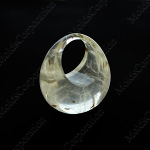 Puede incluir: Colgante de resina transparente con forma de lágrima y abertura circular. Lleno de delicadas semillas de diente de león, creando una estética natural. La resina transparente permite ver completamente las semillas, creando un efecto único.