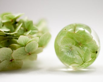 Natural Hydrangea Dried Flowers, Resin Jewelry Earrings, Light Green, ~35-40 petals, Made for Epoxy Resin, Pendant Necklase Resin Jewellry