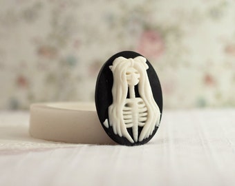 Skeleton Girl Cameo Mold, Flexibele Siliconen Mal voor Polymeer Klei, Voedselveilige Mallen, Hars, Zeep Mallen, Fondant, Wax, Hanger Mold М8/108*