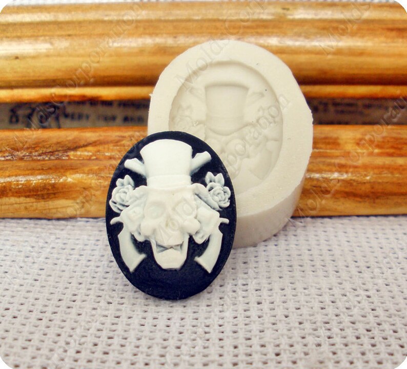 Fondant Cameo Mold Skull Guns N/' Roses Wax Resin Molds Food Safe Molds Flexible Soap Pendant Mold \u041c96* Polymer Clay Silicone Mould