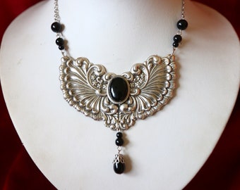 Collana gotica Art Nouveau Silver Tone con pietra agata nera