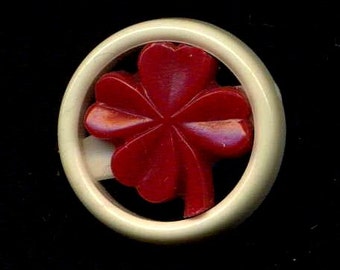 Buttons Vintage Shamrock Snap-Together, Red