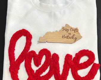 Love Chenille Sweatshirt, Valentine’s Day Sweatshirt, Chenille Yarn love Sweatshirt, Valentines Day, Love