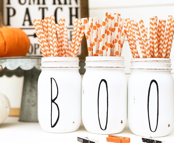 I'm a huge fan of the Autumn season & there are so many cute indoor decorations available!! Check out my top picks for farmhouse fall home decorations!