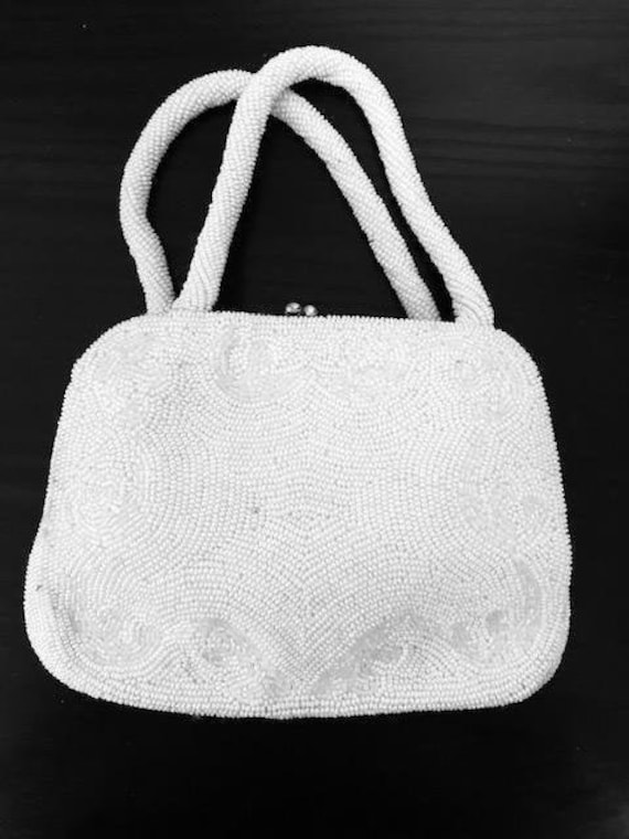 Wonderful Vintage White Hand Beaded Handbag