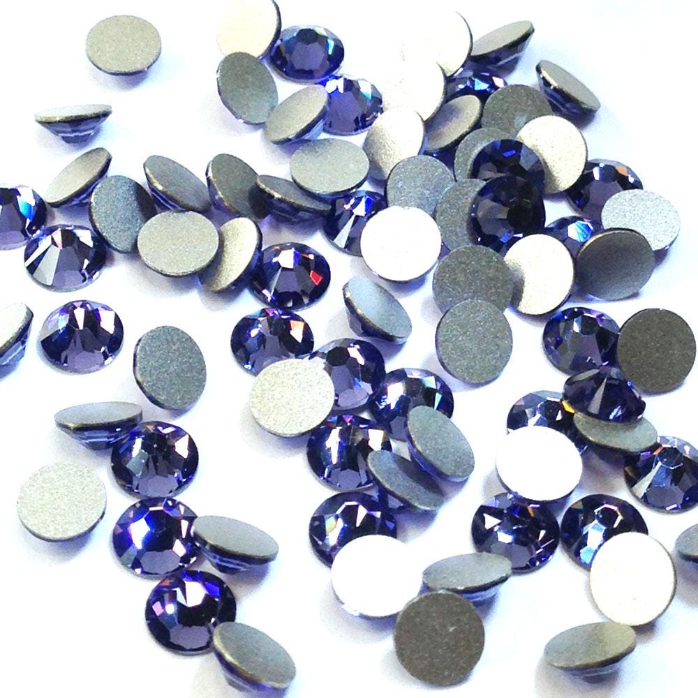 Tanzanite (539) Swarovski 2088 XIRIUS 34ss Crystal Flatback No