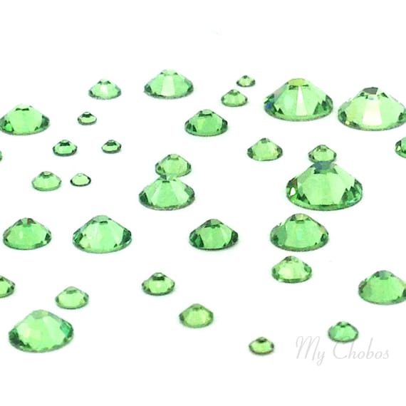 144 Pcs - Peridot (214) Swarovski 2058/2088 Crystal Flatbacks