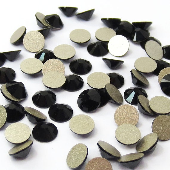 ジェット（280）スワロフスキー2088 XIRIUS 34ssクリスタルフラット